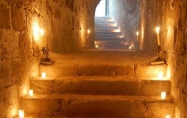 Visite guidée de la crypte souterraine