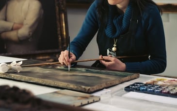 Découverte et visite d'un atelier de restauration de peintures
