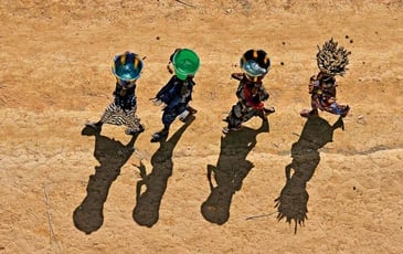 Laudato Si', Exposition de photographies de Yann Arthus-Bertrand